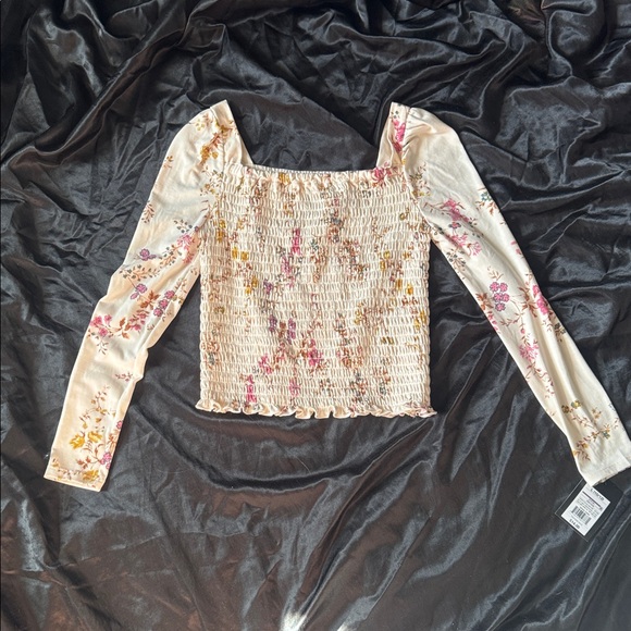 Other - Floral Long Sleeve Smocked Top